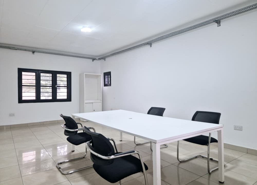 OfficeSpace_EastLegon_11_Bedroom_House_For_Rent_Room_15