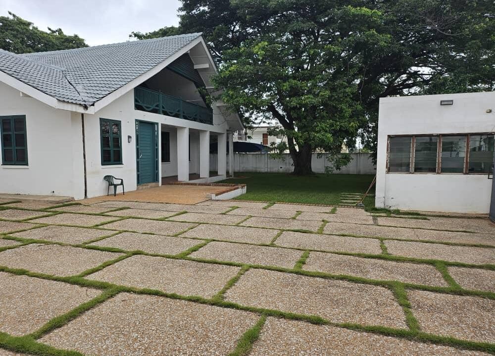 WhatsApp Image 2025-08-27 at 11.08.17_b015d7b1