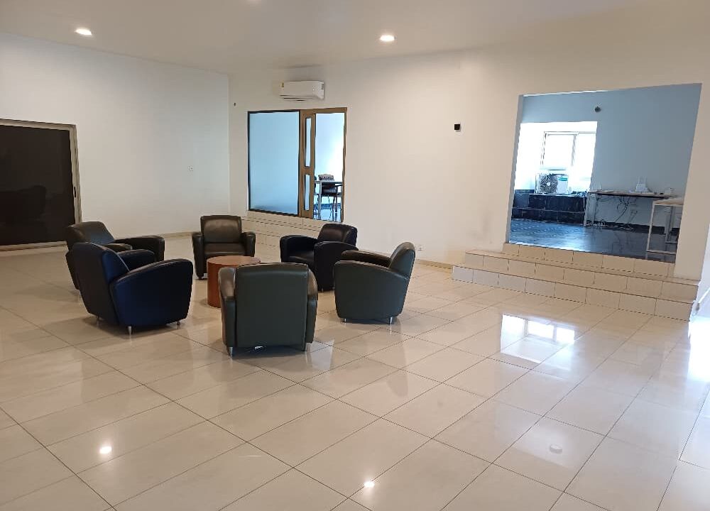 WhatsApp Image 2025-10-03 at 15.57.50