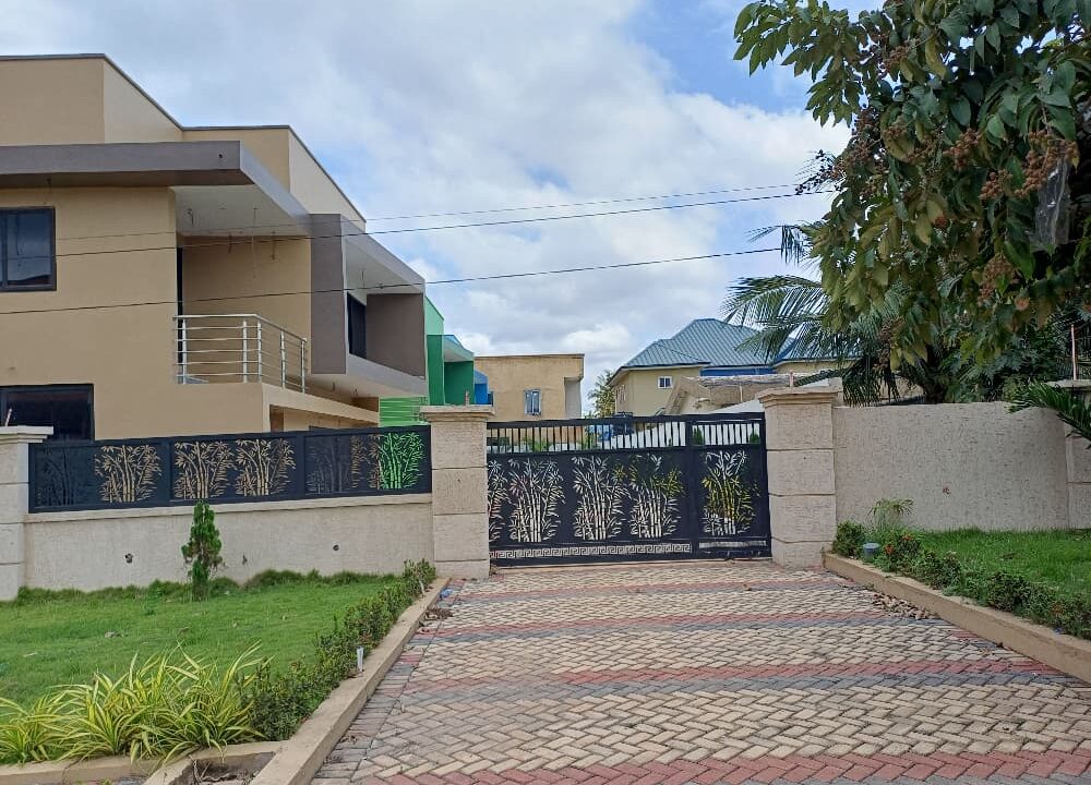 WhatsApp Image 2025-10-16 at 12.58.10