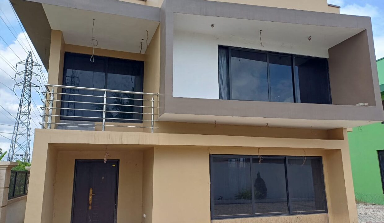 WhatsApp Image 2025-10-17 at 12.05.25