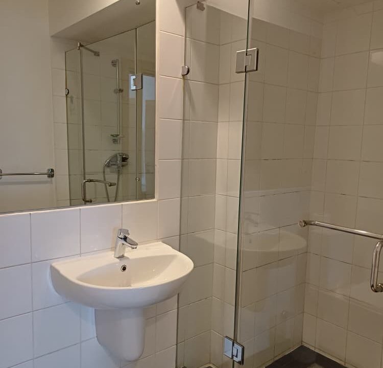 WhatsApp Image 2025-11-18 at 16.26.03