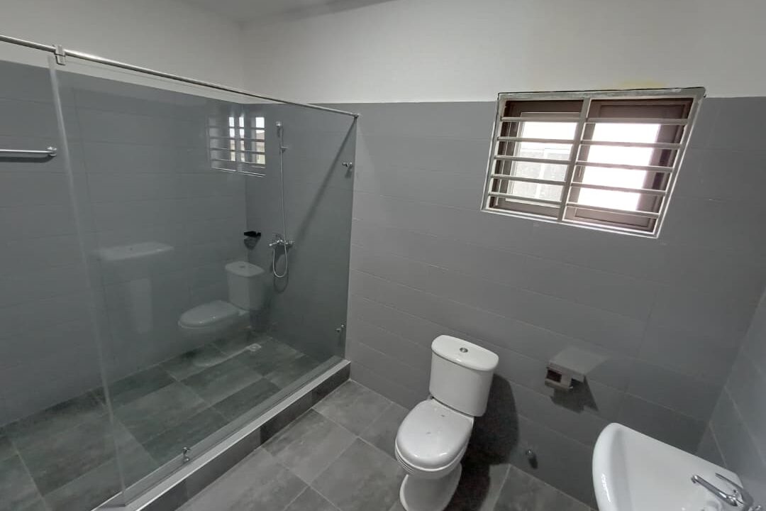 WhatsApp Image 2025-12-04 at 16.45.23