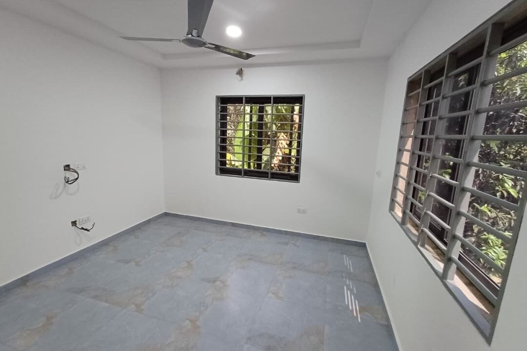 WhatsApp Image 2025-12-04 at 16.46.39