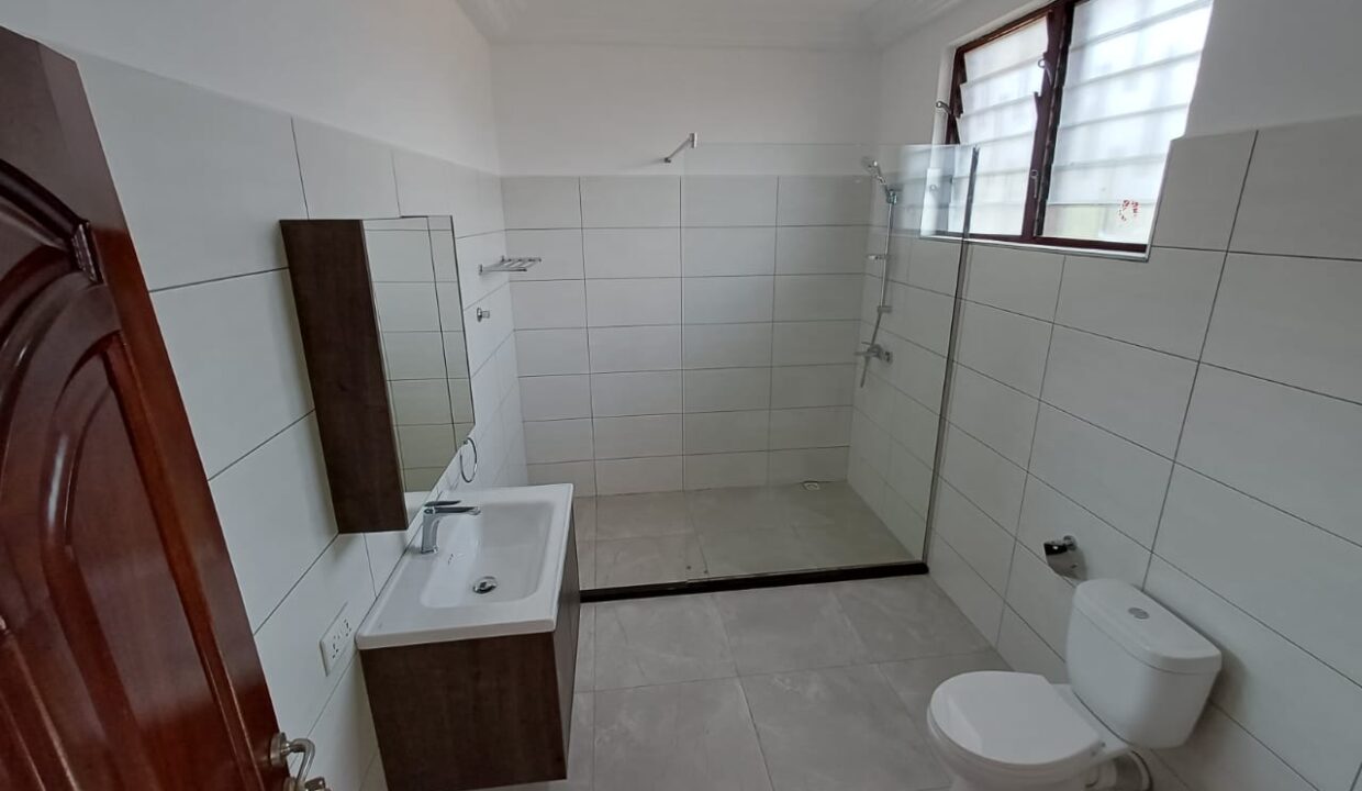 WhatsApp Image 2026-01-05 at 17.06.30