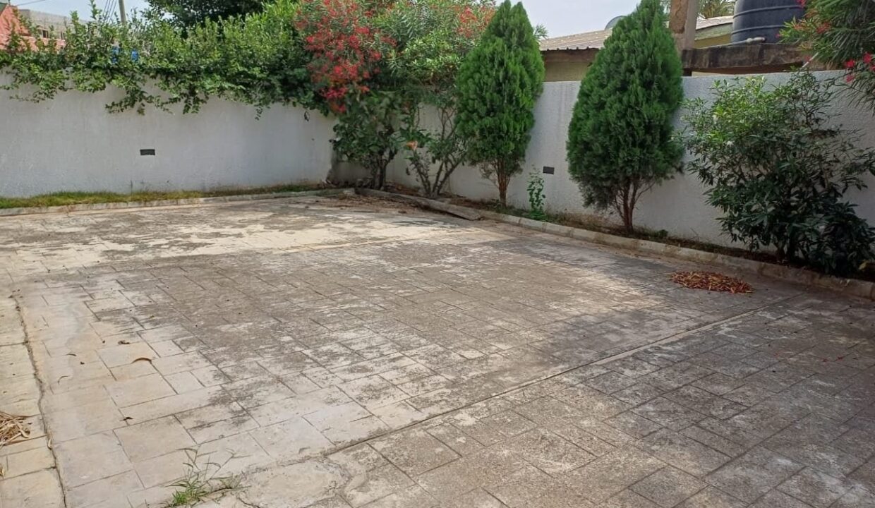 WhatsApp Image 2026-01-15 at 11.50.00 (2)